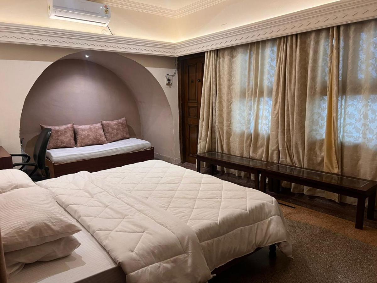 Aavaa Shanti Niwas Varanasi Ngoại thất bức ảnh